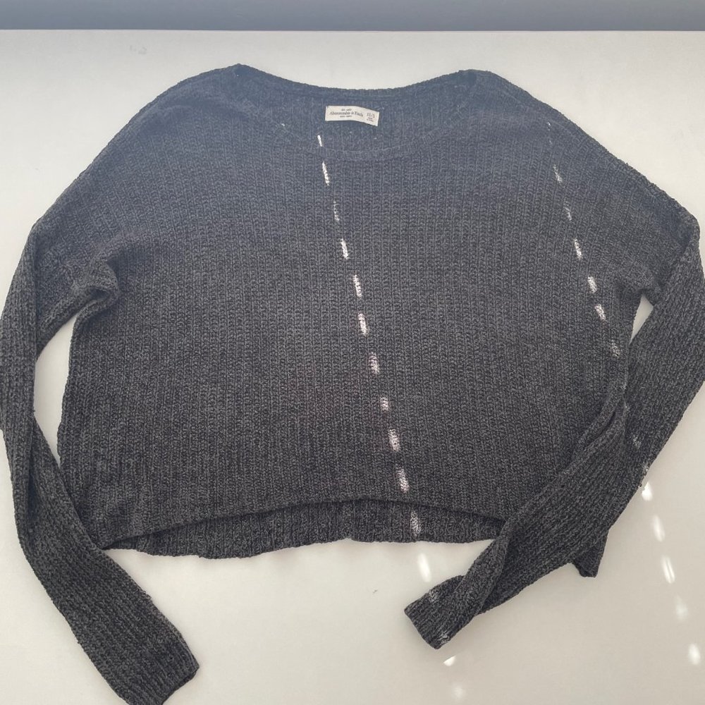 Abercrombie & Fitch sweater